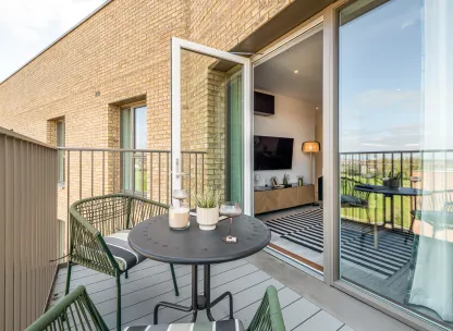 Lampton Parkside, Balcony